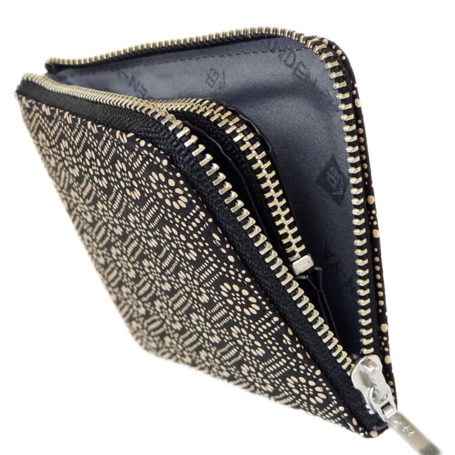 印傳屋 印伝 財布 ファスナー式小銭入 1008 黒地鹿革 白漆 亀甲柄　爆買