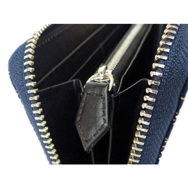 印籠 印傳屋 印伝 長財布 束入 2111 紺地鹿革 白漆 波うろこ柄 爆買