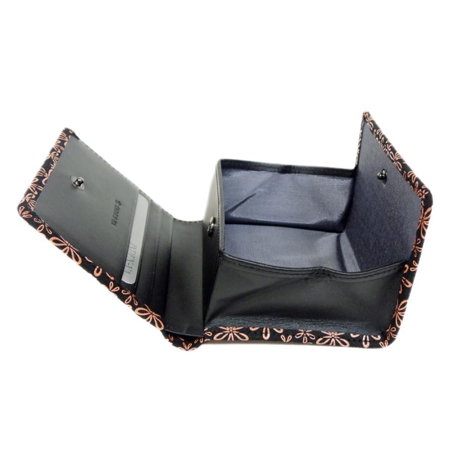 印傳屋（INDEN-YA） 印伝 財布 二つ折り札入 2204 黒地鹿革ピンク漆