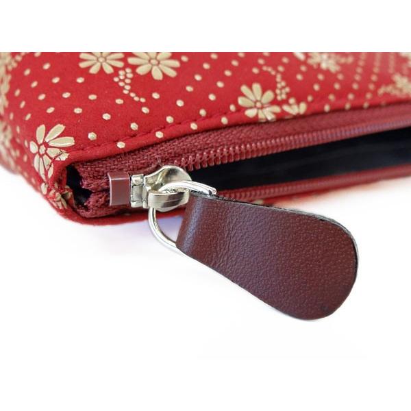 印傳屋（INDEN-YA） 印伝 ポーチ 4403 赤地鹿革 白漆 コスモス柄 爆買