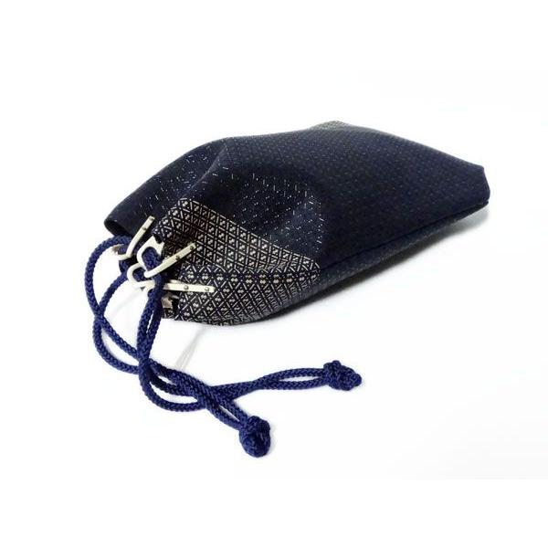 印傳屋 印伝 合切袋 8217 庵 いほり 紺地鹿革白漆黒漆 瓢箪柄 :8217