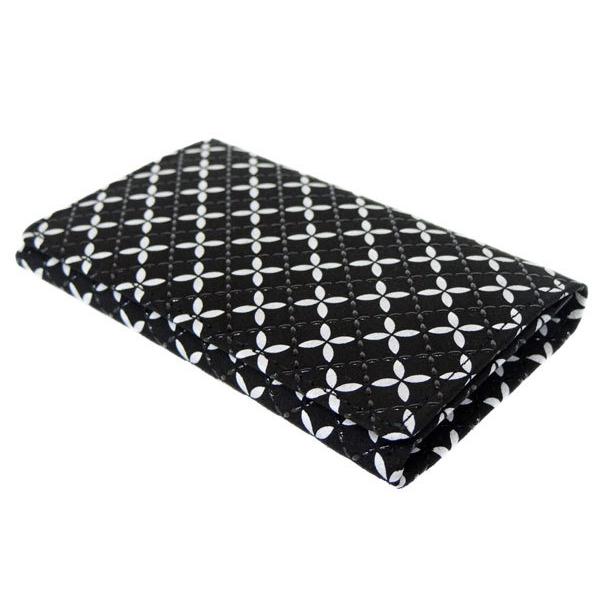 印傳屋（INDEN-YA） 印伝 そよか名刺入れ 8808 黒地鹿革 白更紗 黒漆