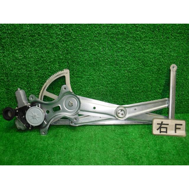NOAH ノア DBA-ZRR70G 右Fドアレギュレータ・モーター 3ZR-FAE 85710 