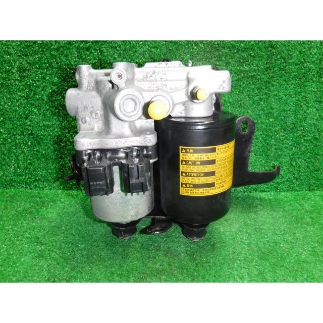 プリウス DAA-ZVW30 ABSアクチュエーター 2ZR-FXE 47070-47060