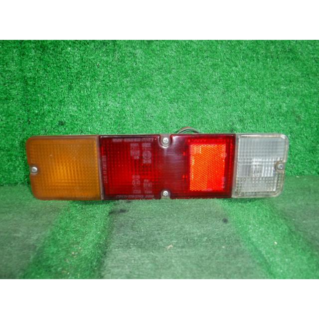 ジムニー E-JA22W 左テールランプ K6AT 35604-80030 : パーツガレージ
