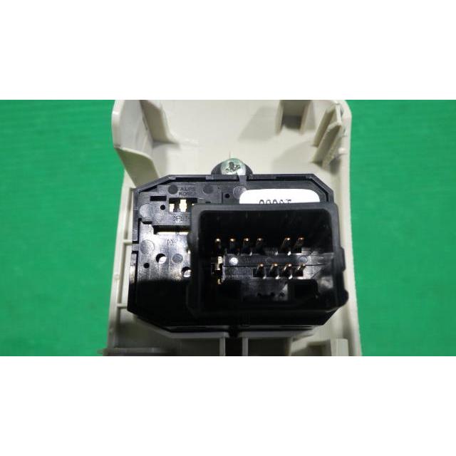 ミラ（ダイハツ） ミラココア DBA-L675S パワーウインドウスイッチ