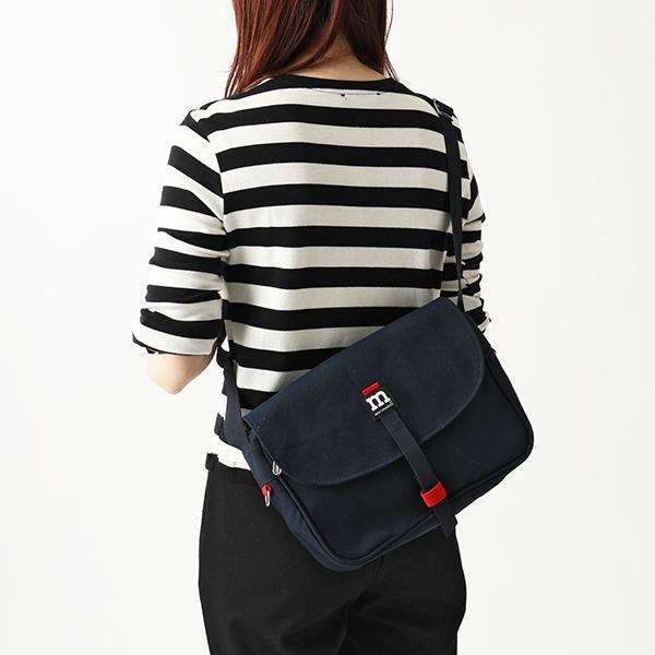 marimekko（マリメッコ） MAGNEETTILAUKKU 040954 カラー2色 