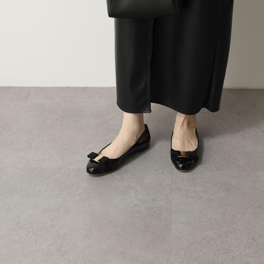 FERRAGAMO フェラガモ パンプス VARINA レディース エナメル FERRAGAMO フェラガモ パンプス VARINA レディース エナメル