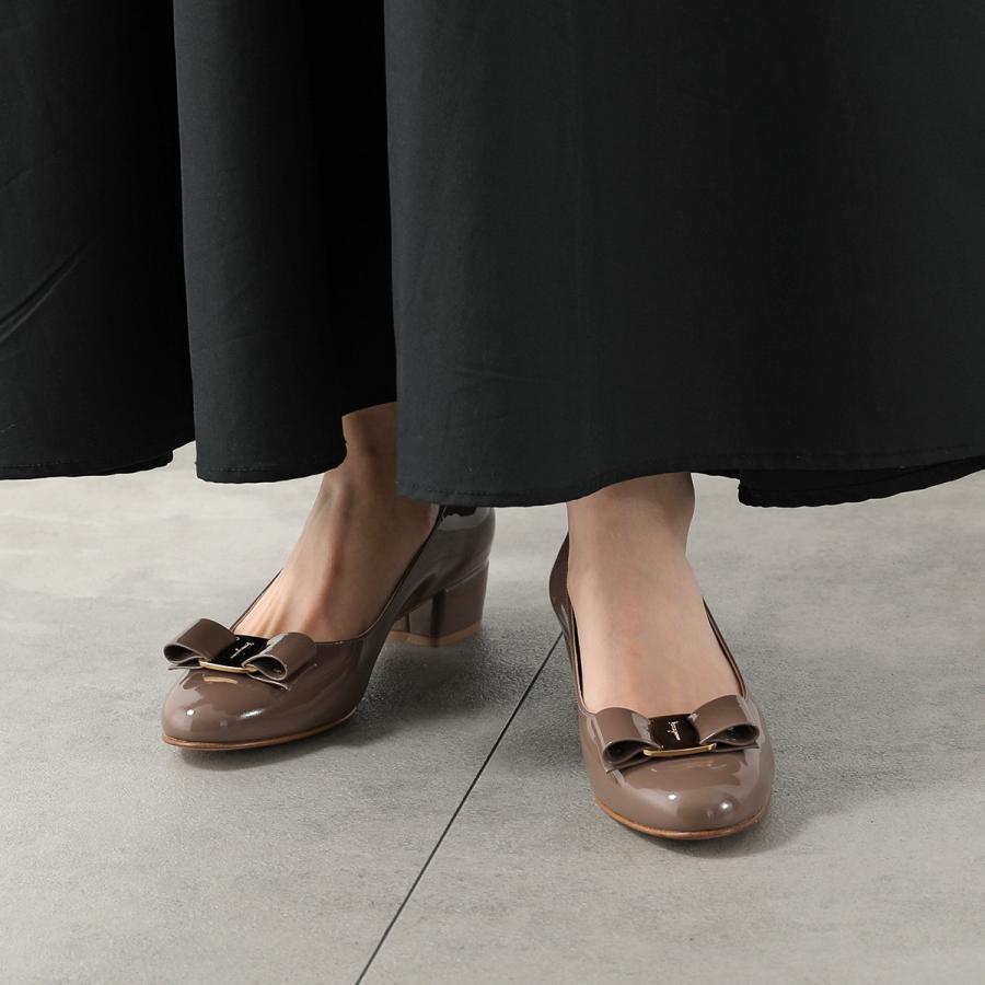 FERRAGAMO（フェラガモ） ヒールパンプス VARA 1 591964 740693 753641