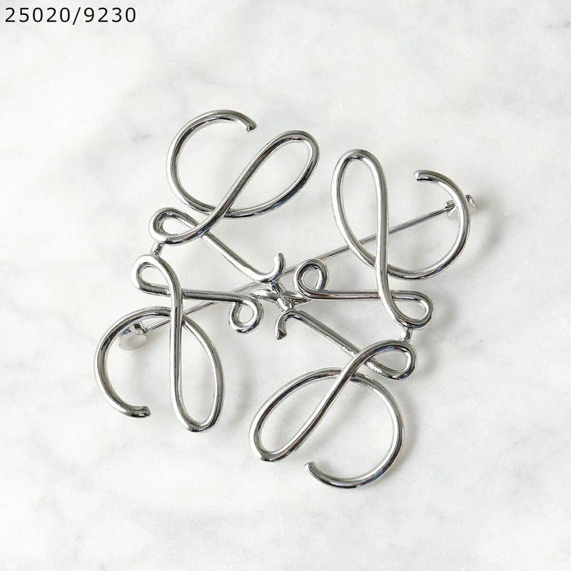 LOEWE（ロエベ） ブローチ ANAGRAM BROOCH 111.25.020 111.27.027
