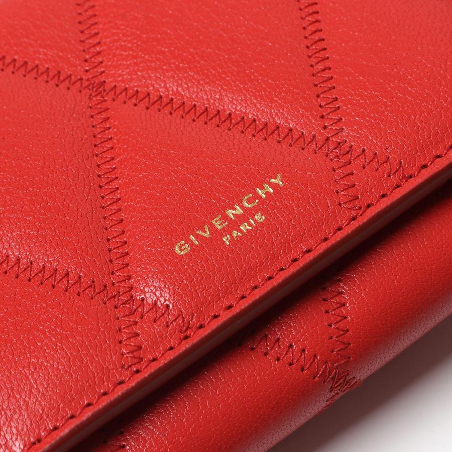 GIVENCHY ジバンシィ BB608UB08Z ダイヤモンドキルトレザー 三つ折り 