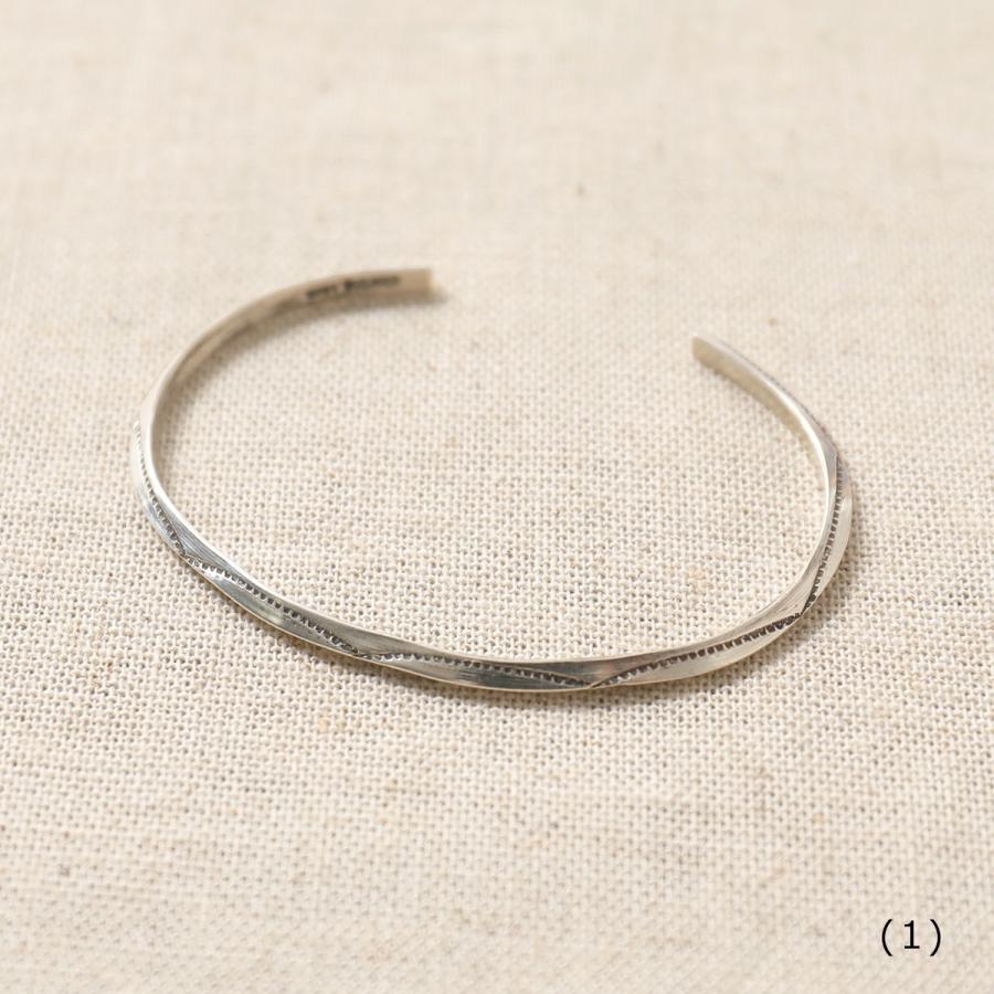 Harpo（アルポ） ハルポ STAMPED TRIANGLE SMALL バングル