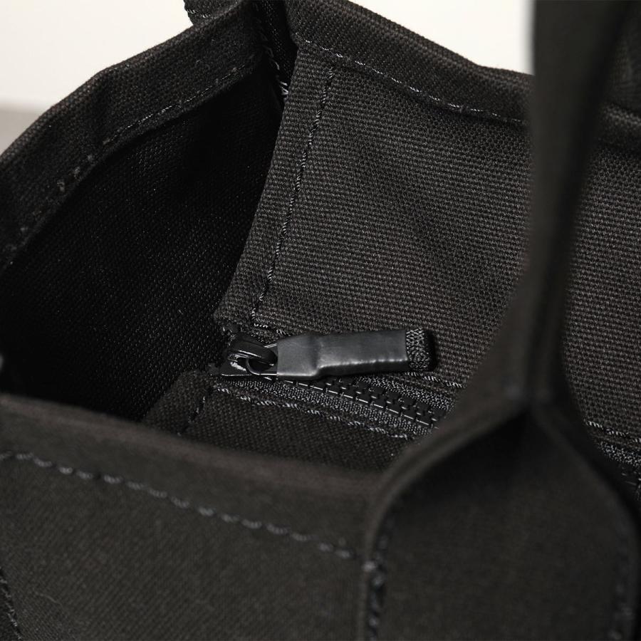 MARC JACOBS（マーク・ジェイコブス） トートバッグ THE TRAVELER TOTE
