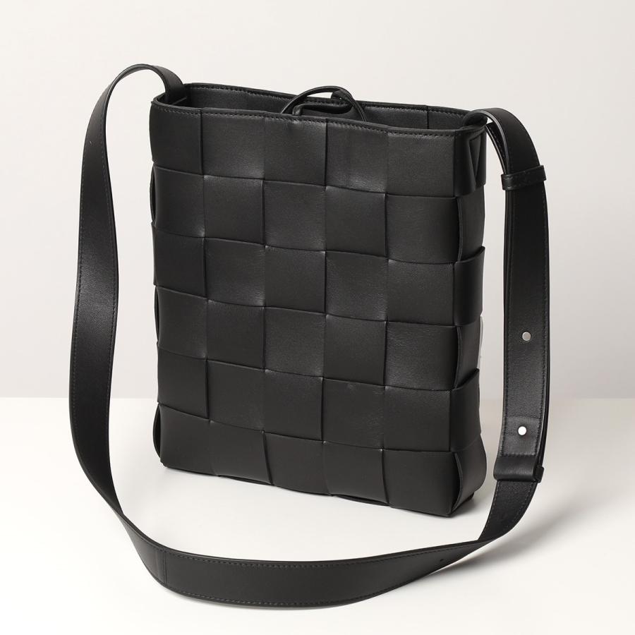 BOTTEGA VENETA（ボッテガ・ヴェネタ） ショルダーバッグ CASSETTE