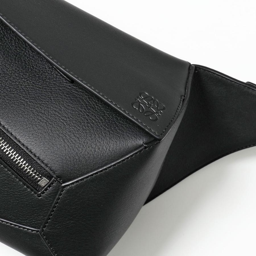 LOEWE ロエベ ボディバッグ PUZZLE EDGE SMALL BUMBAG パズル LOEWE ロエベ ボディバッグ PUZZLE EDGE SMALL BUMBAG パズル