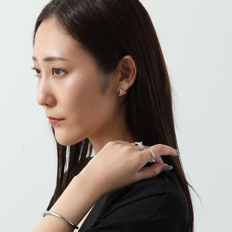 Vivienne Westwood（ヴィヴィアンウエストウッド） ピアス SOLID ORB