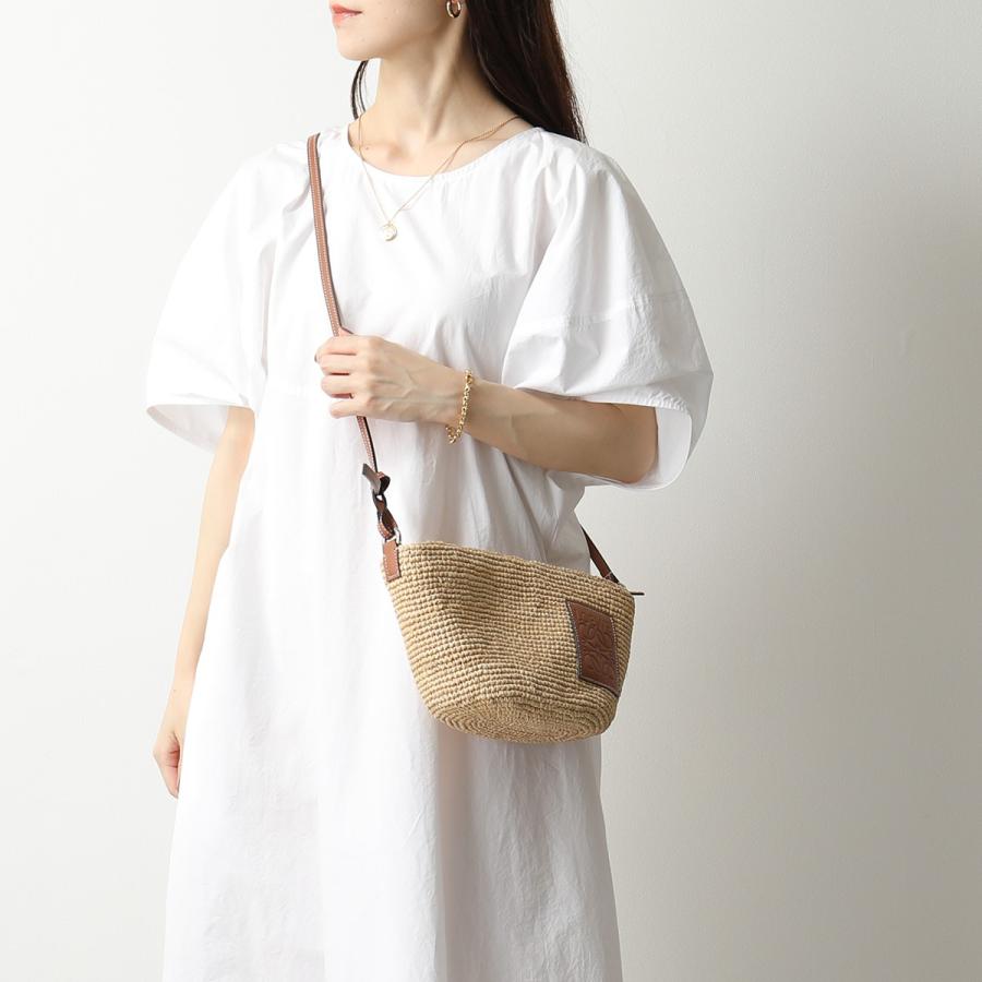 LOEWE ロエベ 328.24.W10 POCHETTE BAG スリット ポシェット LOEWE ロエベ 328.24.W10 POCHETTE BAG スリット ポシェット