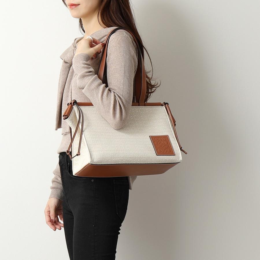 LOEWE ロエベ A612A93X25 CUSHION TOTE ANAGRAM SMALL クッション 