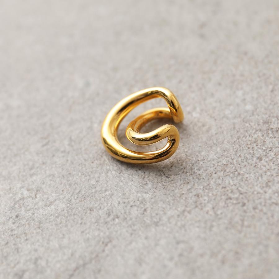 Charlotte Chesnais シャルロットシェネ イヤーカフ Initial Ear Charlotte Chesnais シャルロットシェネ イヤーカフ Initial Ear