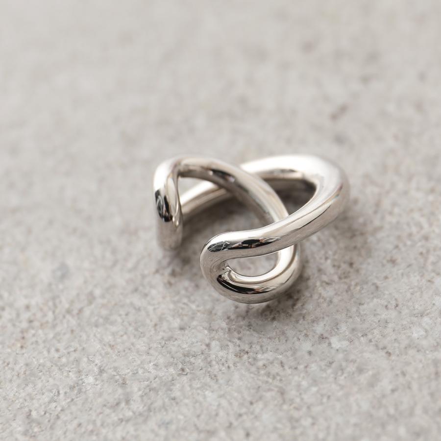 Charlotte Chesnais シャルロットシェネ イヤーカフ Initial Ear Charlotte Chesnais シャルロットシェネ イヤーカフ Initial Ear