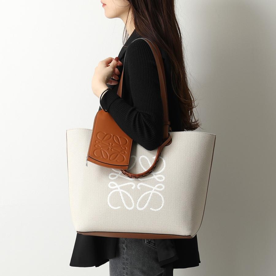 LOEWE ロエベ ショルダーバッグ レディース C500R47X01 2530/TAN LOEWE ロエベ ショルダーバッグ レディース C500R47X01 2530/TAN