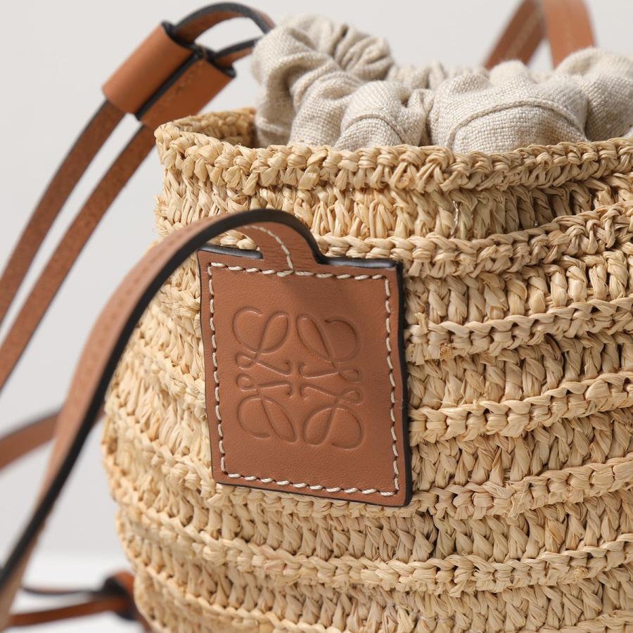 LOEWE ロエベ ショルダーバッグ MOON SHELL A623M96X01 LOEWE ロエベ ショルダーバッグ MOON SHELL A623M96X01
