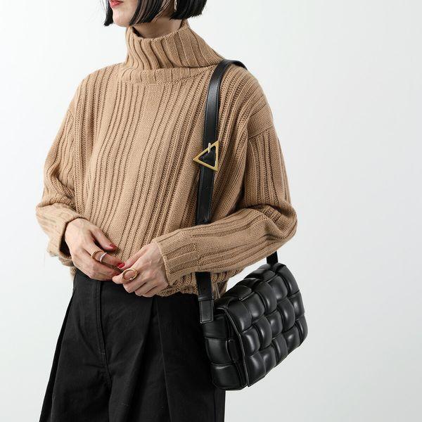 BOTTEGA VENETA ボッテガヴェネタ ショルダーバッグ パデッド BOTTEGA VENETA ボッテガヴェネタ ショルダーバッグ パデッド