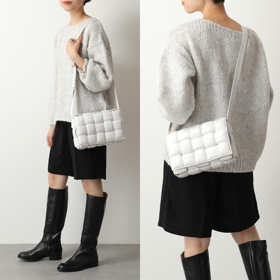 BOTTEGA VENETA ボッテガヴェネタ ショルダーバッグ パデッド BOTTEGA VENETA ボッテガヴェネタ ショルダーバッグ パデッド
