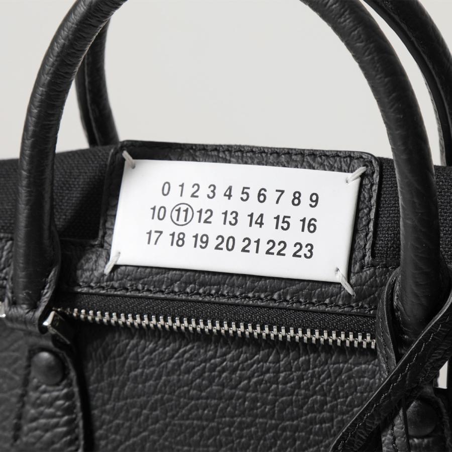 MARTIN MARGIELA マルタンマルジェラ 2WAY ナンバーロゴ 5AC クラシック ミニ ハンドバッグ ショルダーバッグ 肩掛け 斜め掛け MAISON MARGIELA メゾンマルジェラ 花柄 チェック S56WG0082 牛革  キャンバス   ブラウン 茶 グレー シルバー金具 レディース 美品【中古品】 Maison Martin Margiela メゾンマルタンマルジェラ 5AC ミニ 2way