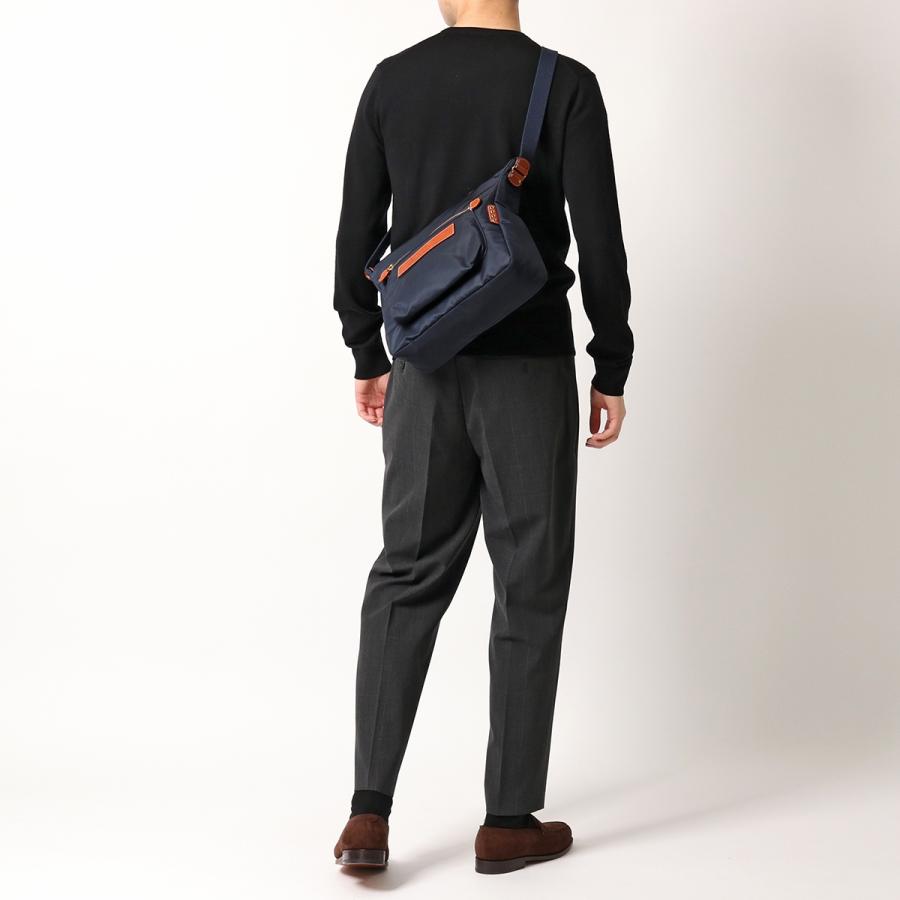 美品　フェリージ　ショルダーバッグ　メンズ Felisi（フェリージ） ショルダーバッグ Felisi / フェリージ