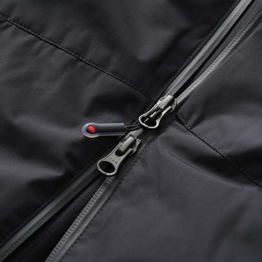 Tilak ティラック フーデッドジャケット Svalbard Jacket メンズ 中綿 GORE-TEX INFINIUM ナイロン ロゴ刺繍 ブルゾン パッカブル カラー4色の画像