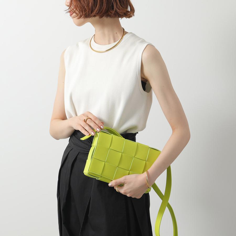 BOTTEGA VENETA（ボッテガ・ヴェネタ） ショルダーバッグ カセット