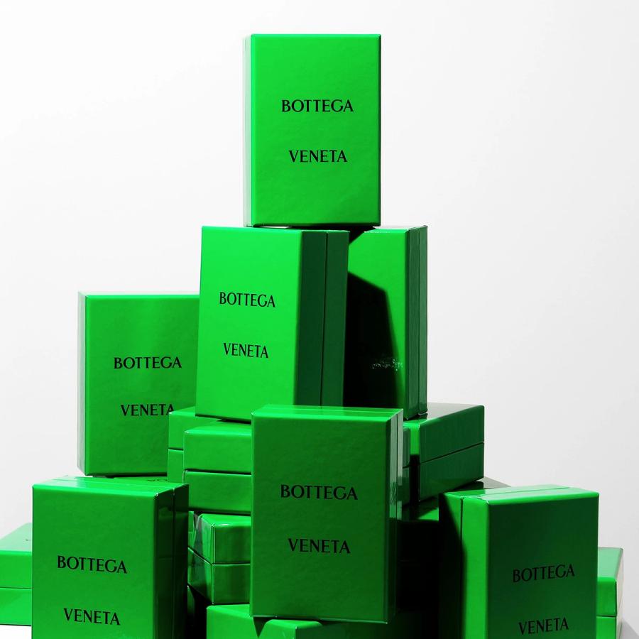 BOTTEGA VENETA（ボッテガ・ヴェネタ） カードケース 605720 VCPQ3