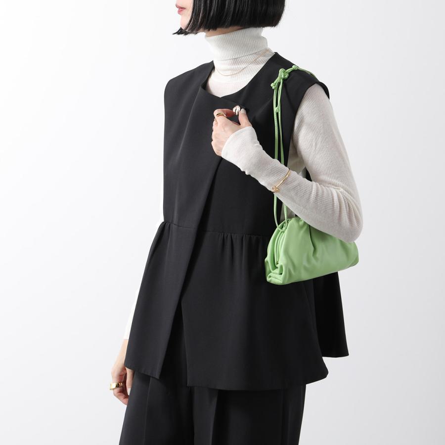 BOTTEGA VENETA ボッテガヴェネタ ショルダーバッグ The Pouch BOTTEGA VENETA ボッテガヴェネタ ショルダーバッグ The Pouch