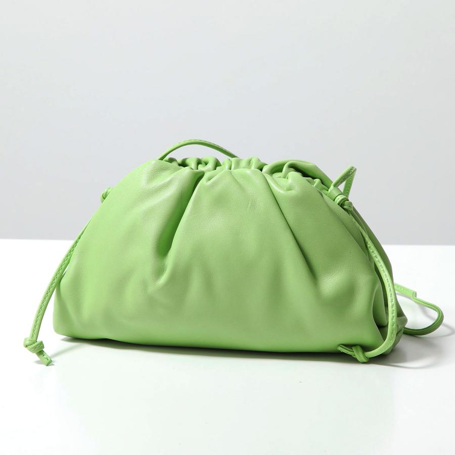 BOTTEGA VENETA ボッテガヴェネタ ショルダーバッグ The Pouch BOTTEGA VENETA ボッテガヴェネタ ショルダーバッグ The Pouch