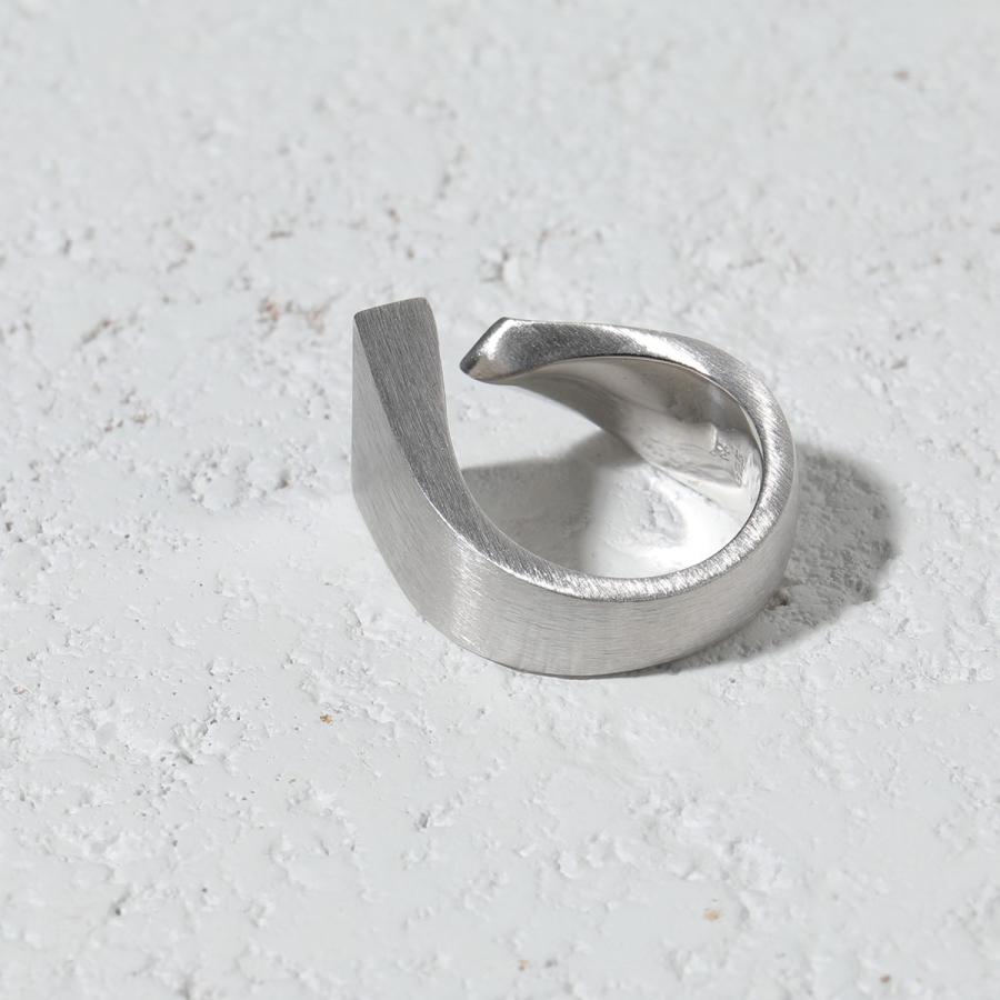 TOM WOOD TOMWOOD トムウッド リング レディース Tilt Ring TOM WOOD TOMWOOD トムウッド リング レディース Tilt Ring