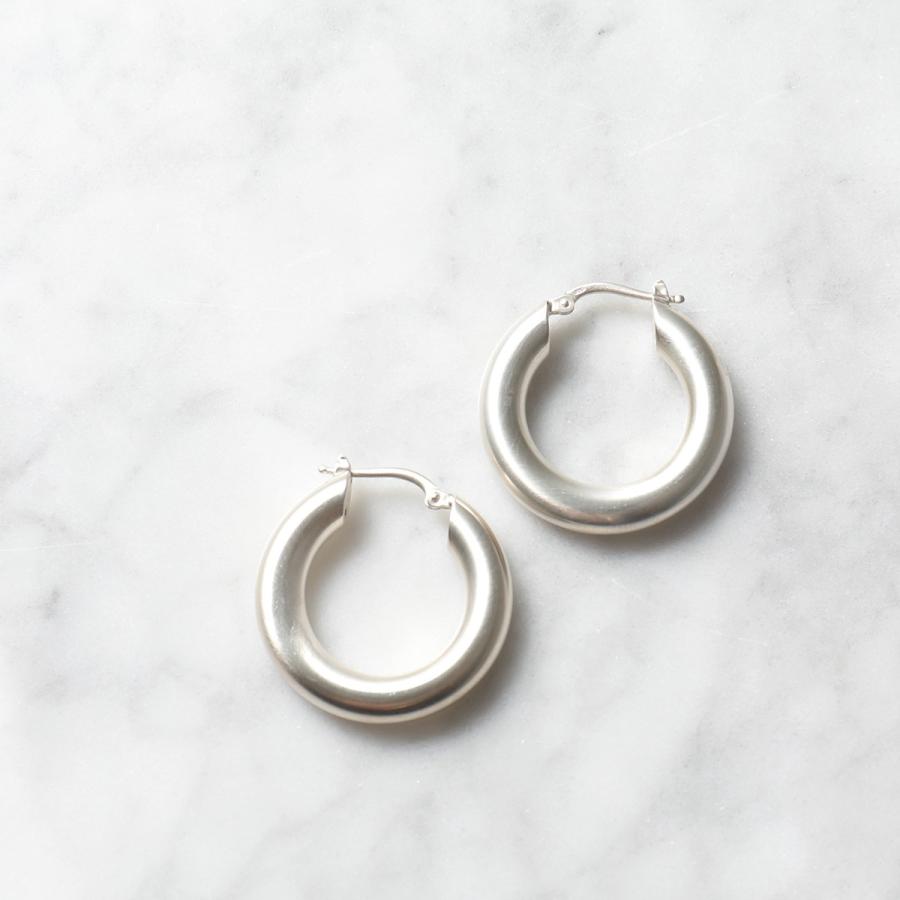 JIL SANDER ジルサンダー フープピアス CLASSIC EARRINGS 2 JIL SANDER ジルサンダー フープピアス CLASSIC EARRINGS 2