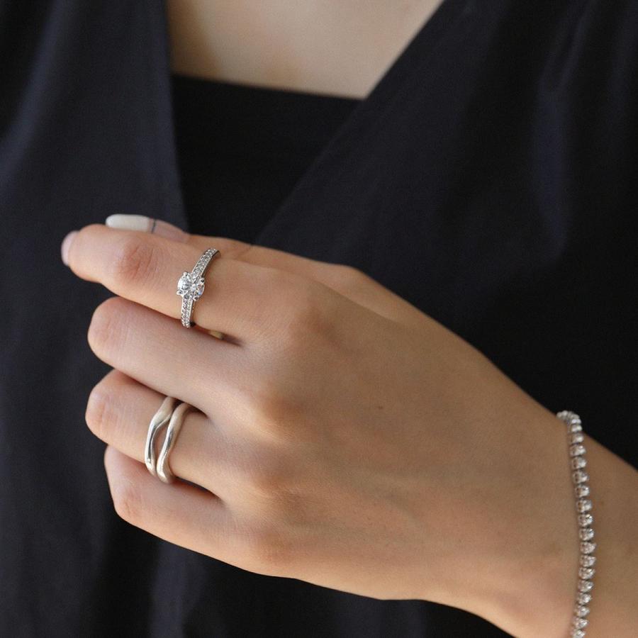 SWAROVSKI スワロフスキー リング Attract アトラクト RING RND SWAROVSKI スワロフスキー リング Attract アトラクト RING RND