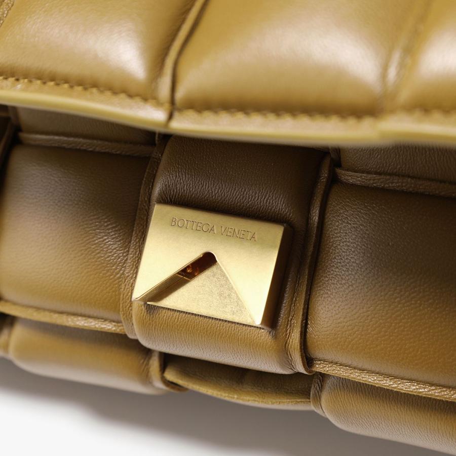 BOTTEGA VENETA（ボッテガ・ヴェネタ） ショルダーバッグ カセット