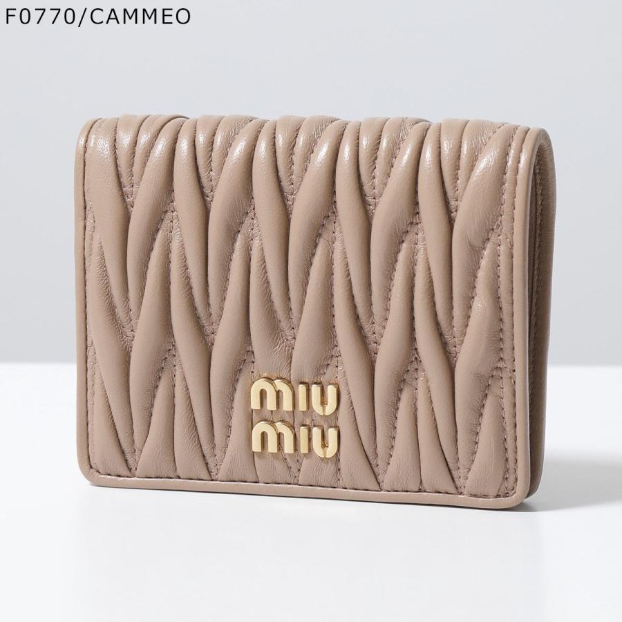 miu miu プリーツデザイン 二つ折り財布 グレーベージュ miu miu（ミュウミュウ） 二つ折り財布 5MV204 2FPP AFPP レディース