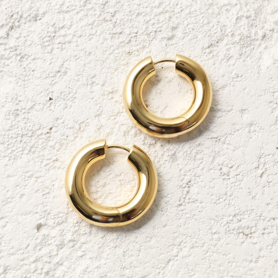 TOM WOOD TOMWOOD トムウッド ピアス Chunky Hoops Medium Gold TOM WOOD TOMWOOD トムウッド ピアス Chunky Hoops Medium Gold