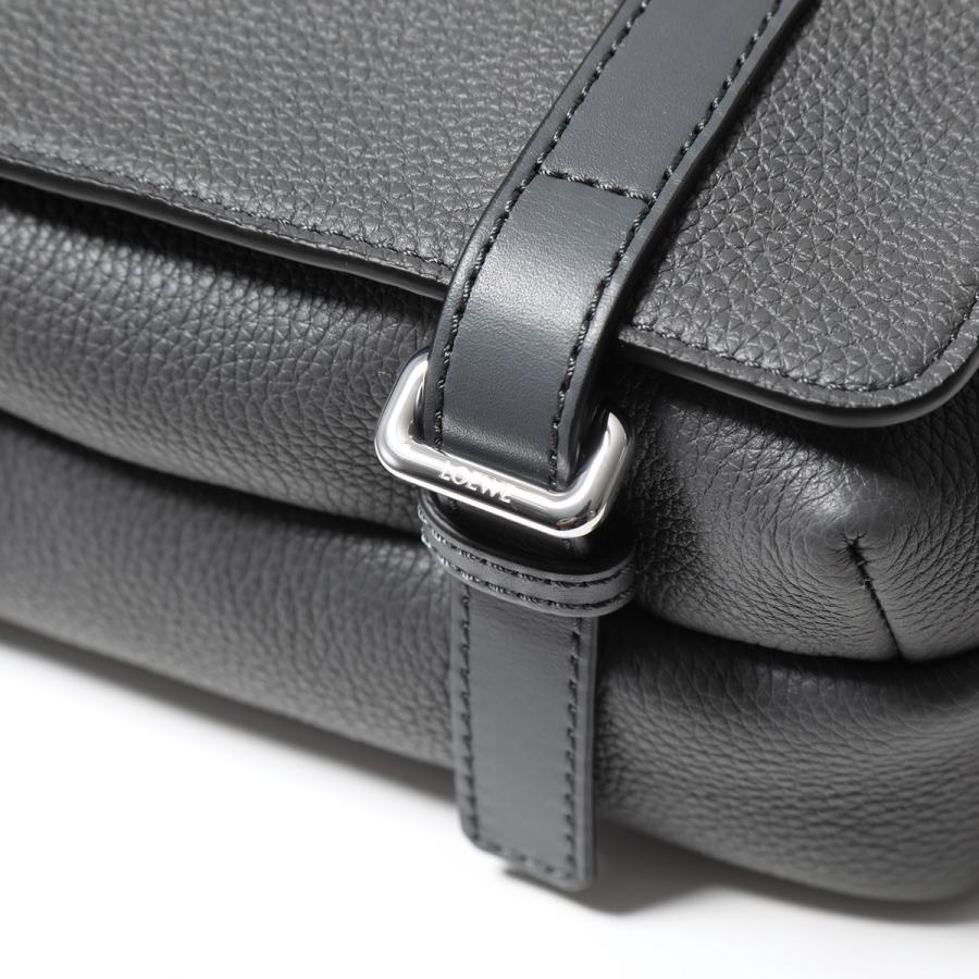 LOEWE（ロエベ） ショルダーバッグ MILITARY MESSENGE ミリタリー