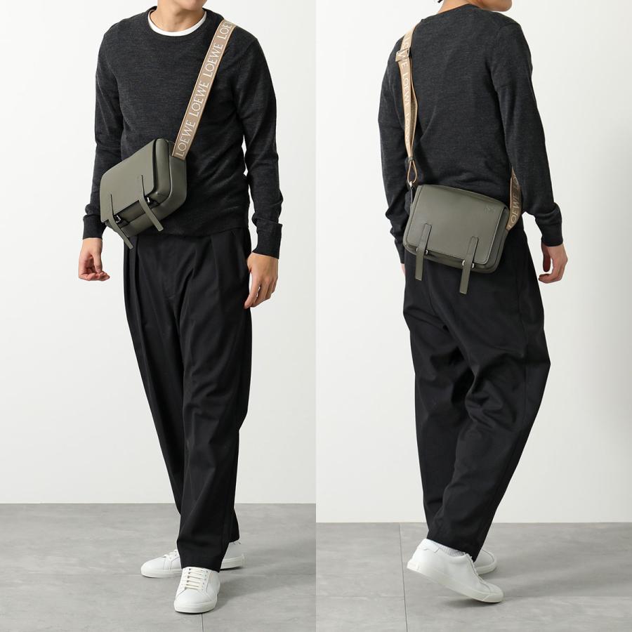 LOEWE（ロエベ） ショルダーバッグ BOLSO MILITARY ミリタリー XS