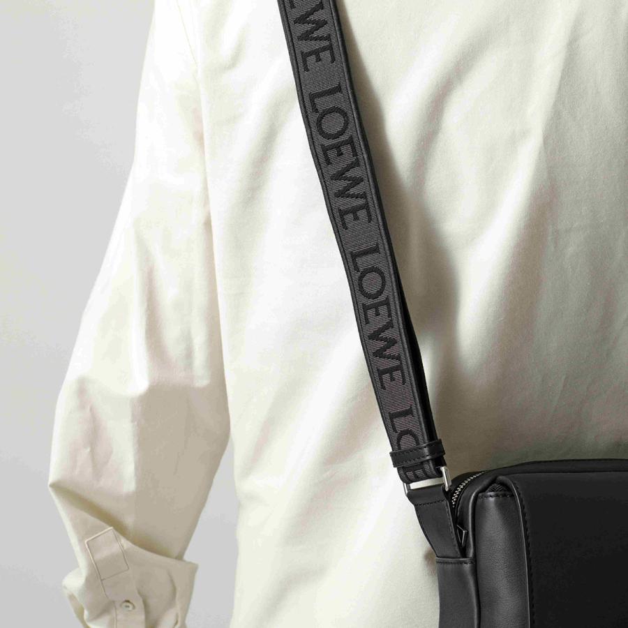 LOEWE（ロエベ） ショルダーバッグ BOLSO MILITARY ミリタリー XS