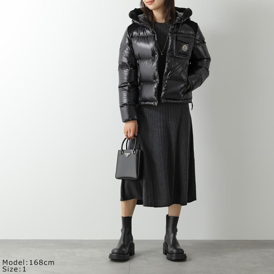 美品　モンクレール　バディア　黒　レディース　サイズ1　M相当 定番シャイニーショートダウン☆モンクレールBADY（バディ