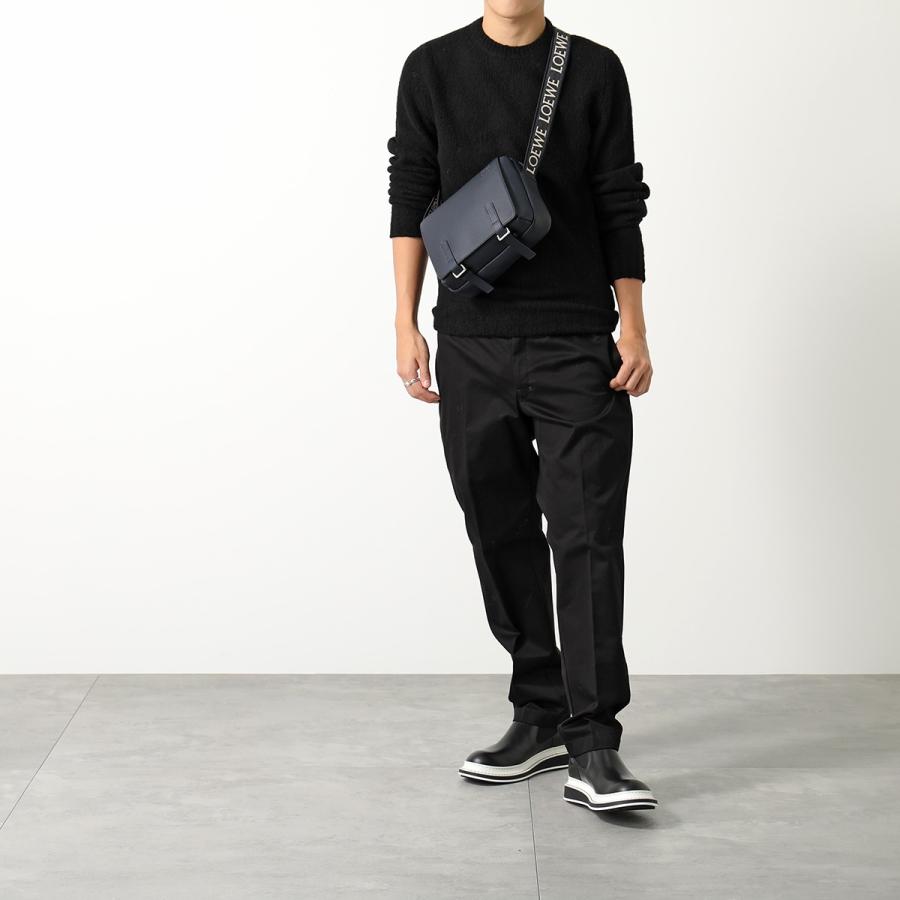 LOEWE ロエベ ショルダーバッグ BOLSO MILITARY ミリタリー XS LOEWE ロエベ ショルダーバッグ BOLSO MILITARY ミリタリー XS