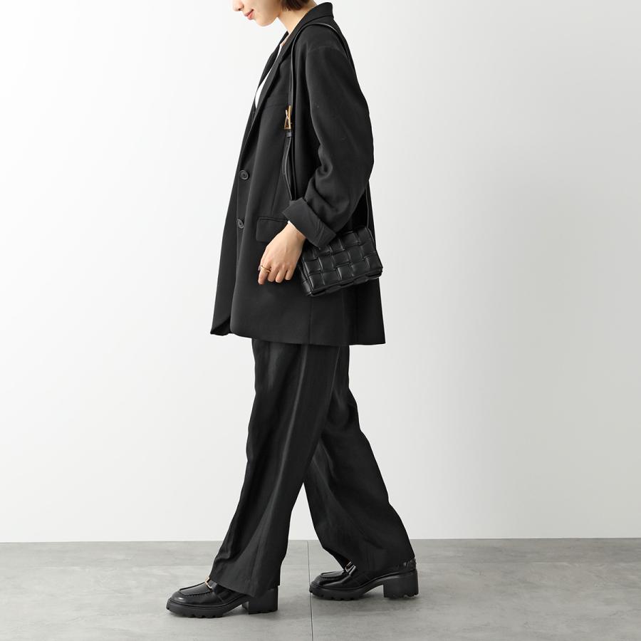 BOTTEGA VENETA ボッテガヴェネタ ショルダーバッグ スモール パデッド カセット 717506 VCQR1 レディース マキシイントレ レザー ポシェット 鞄 8425 楽天市場】BOTTEGA VENETA ボッテガヴェネタ ショルダーバッグ CASETTE