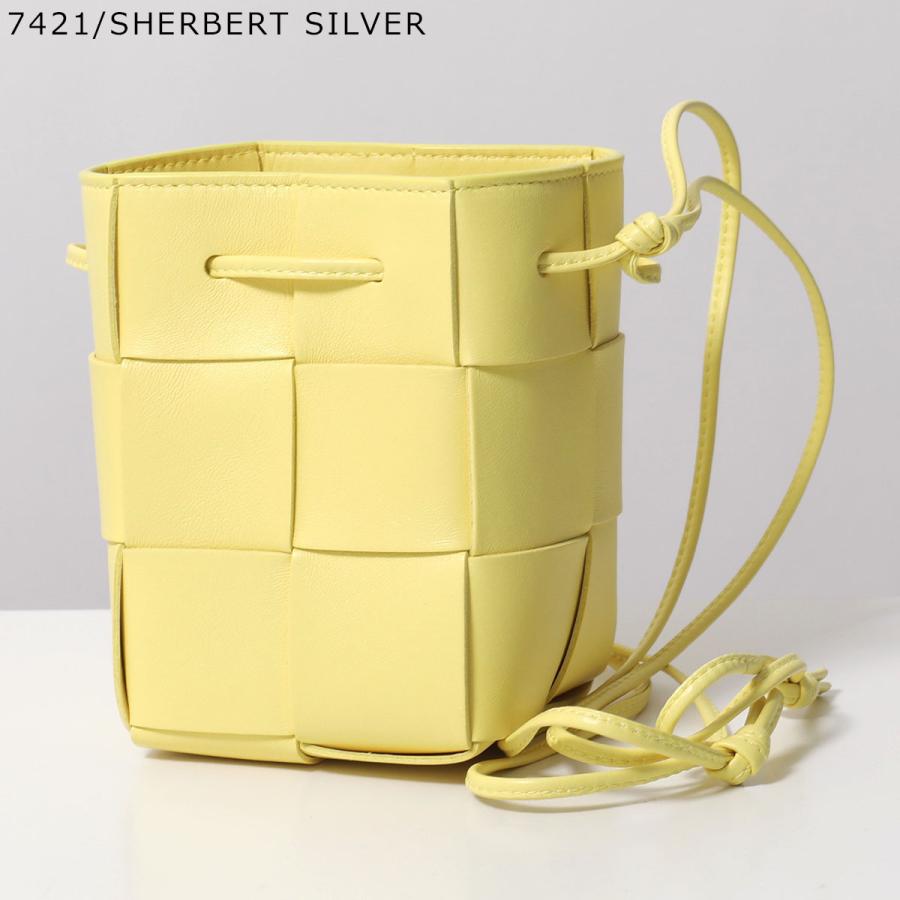 BOTTEGA VENETA（ボッテガ・ヴェネタ） ショルダーバッグ CASSETTE