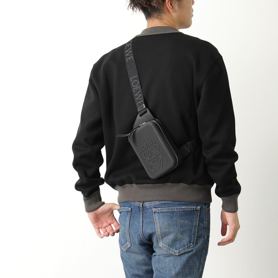 LOEWE ロエベ クロスボディバッグ MOLDED SLING モールデッド スリング