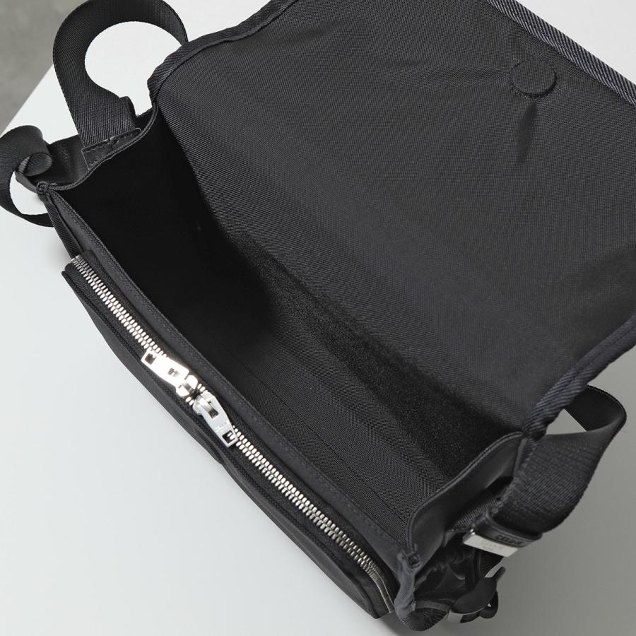 CELINE セリーヌ クロスボディバッグ Small Messenger 110062DMT CELINE セリーヌ クロスボディバッグ Small Messenger 110062DMT